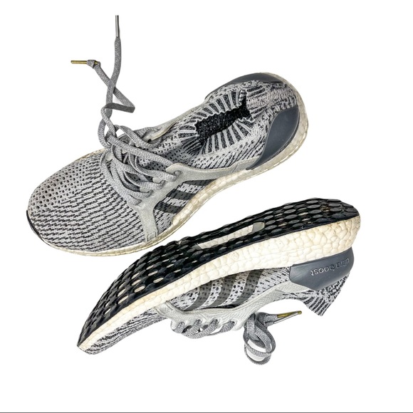 Adidas Ultra Boost Woman’s Size 7 US No Insoles - Picture 11 of 15